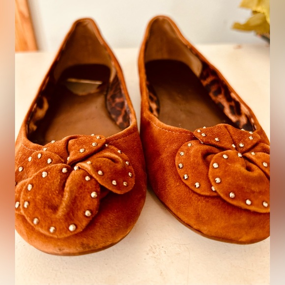 A.K. ANNE KLIEN iflex LEATHER EMBOSSED SLIP ONS - Picture 2 of 10